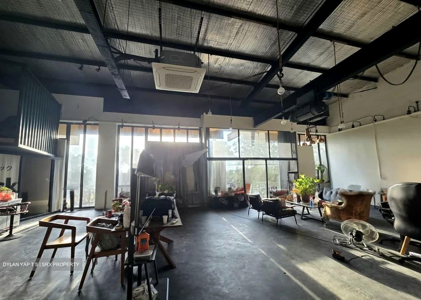 Evan Lim Warehouse (D14), Factory #575695111